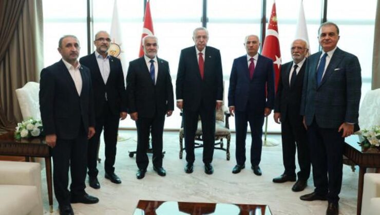 Başkan Erdoğan, HÜDA Par liderini kabul etti
