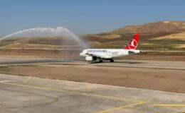 Yenilenen Siirt Havalimanı’na ilk yolcu uçağı indi
