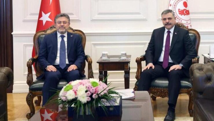 Bakan Çiftçi ve Bakan Yumaklı’dan sokak hayvanlarıyla ilgili ortak toplantı
