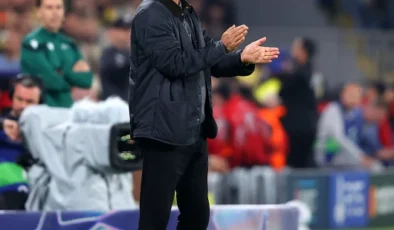 Fenerbahçeli eski yıldızdan flaş itiraf: ‘Kulağıma İsmail Kartal ile ilgili bazı duyumlar geliyor’ diyerek açıkladı