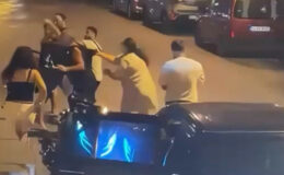 Trafikte “sıkıştırma” kavgası: Tekme ve yumrukların havada uçuştuğu anlar kaydedildi