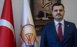 Eyyüp Kadir İnan’dan Meclis’i terk eden Özgür Özel’e sert çıkış: Millet nezdinde hükmü kalmamıştır