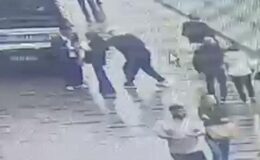 İstiklal Caddesi’nde cep telefonu çalan şüpheli suçüstü yakalandı
