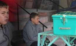 Soma’da 5 işçi hayatını kaybetti! Babasının tabutunun başında gözyaşları içinde son görev