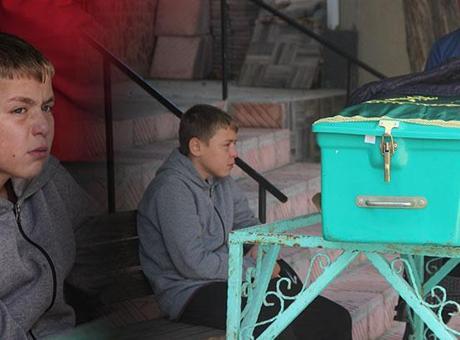 Soma’da 5 işçi hayatını kaybetti! Babasının tabutunun başında gözyaşları içinde son görev