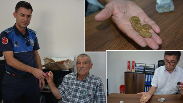 Kıbrıs gazisi, çarşıda bulduğu poşet içindeki altınları zabıtaya teslim etti