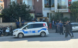 İzmir’de bıçakla boğazından yaralanan kişi hayatını kaybetti! Eşi gözaltında