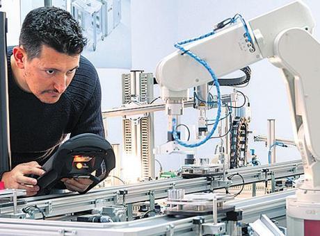 Fabrikalarda 5 milyon robot çalışıyor