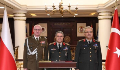 Genelkurmay Başkanı Bayraktaroğlu, Polonya Kara Kuvvetleri Müfettişi Tümgeneral Fajkowski’yi kabul etti