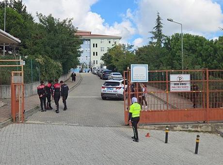 Başakşehir’de 1 öğrencinin hayatını kaybettiği okuldaki kavgaya ilişkin 3 kişi tutuklandı