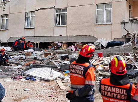 Maltepe’de çöken binanın ardından vatandaşlara 9 milyon TL’lik destek