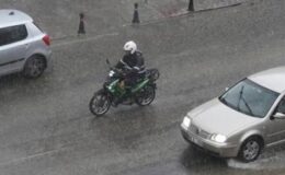 Kocaeli’de olumsuz hava koşulları nedeniyle motosikletlerin trafiğe çıkışı 2 gün yasaklandı