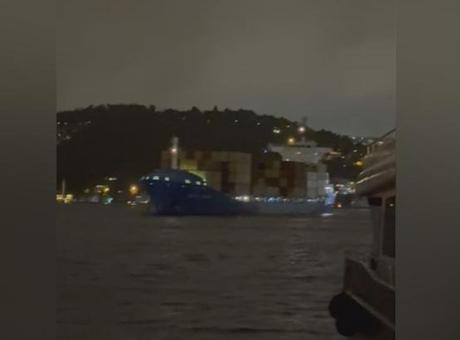 İstanbul Boğazı’nda sürüklenen gemi kurtarıldı