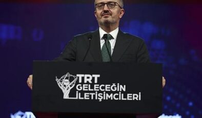 ‘Türkiye Yüzyılı’nı aynı zamanda İletişimin Yüzyılı haline getirmek için gayret gösteriyoruz’