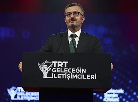 ‘Türkiye Yüzyılı’nı aynı zamanda İletişimin Yüzyılı haline getirmek için gayret gösteriyoruz’