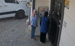 Adana’da eşarp ve plastik aparatla hırsızlık: Güvenlik kamerası ele verdi