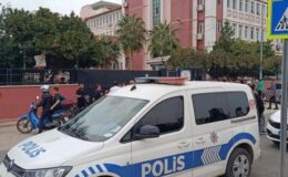 Adana’da dehşet! Okula ekmek bıçağıyla geldi, arkadaşını yaraladı
