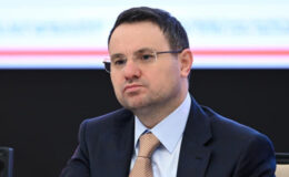 “Anayasa ülkemize dar gelmektedir”