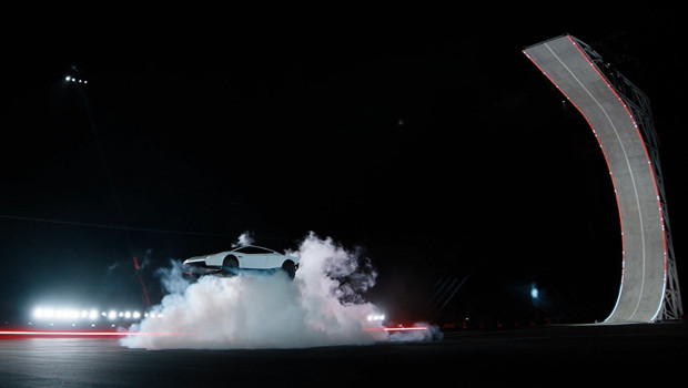 Savaş uçaklarından ilham aldı: Tesla’nın yeni uçan otomobili sahnede