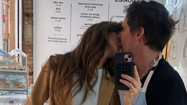 Karısından ayrıldıktan iki ay sonra influencer sevgilisiyle ortaya çıktı: Biraz acele etmedin mi dostum!