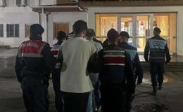 Aydın’da 8 kaçak göçmen ile otel sahibi ve çalışanı tutuklandı