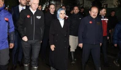 Bakan Göktaş, selden etkilenen Ayazağa’da! ‘212 personelimiz, 39 araçla sürekli sahadayız’