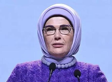 Emine Erdoğan’dan Türkiye Maarif Vakfı 10. Yıl Programı’na ilişkin paylaşım:
