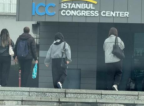 Yer: Şişli! Binlerce kişinin katıldığı konserde fenalaşan 3 kişiden biri öldü