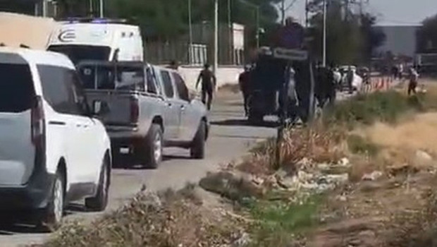 Mardin’de adliye önünde husumet kavgası: Silahlı, taşlı, sopalı çatışma: 6 yaralı