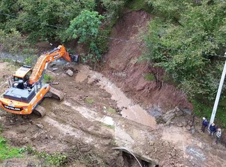 Sakarya’daki sel felaketinin ardından ekipler harekete geçti