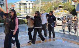 Alanya’da dağlık alana kaçırıp 15 milyon avroluk senet imzalattılar! 7 şüpheli adliyede