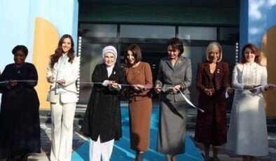 Emine Erdoğan, Özbekistan’da eğitim kurumunun açılışına katıldı