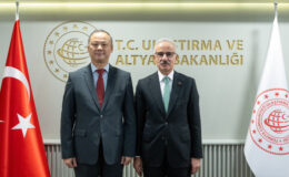 Bakan Uraloğlu, Kırgızistan’ın Ankara Büyükelçisi Kazakbaev ile bir araya geldi