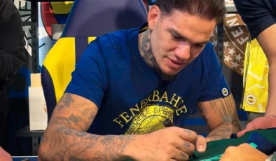 Ederson Fenerbahçeli taraftarlarla bir araya geldi