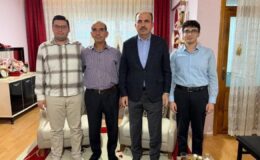 Başkan Altay, “Vefa Umresi” ile kutsal topraklara giden vatandaşları evlerinde ziyaret etti