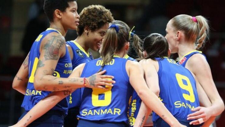 Fenerbahçe-Göztepe voleybol maçı yağmur sebebiyle ertelendi!