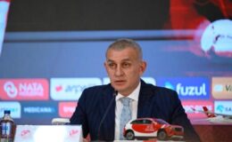 Hacıosmanoğlu, Sergen Yalçın tercihinin sebebini açıkladı! ‘Ayağıyla basket atan adam’