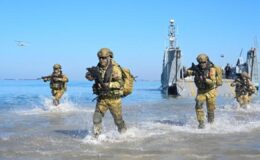 TCG Anadolu’dan Adriyatik’te gövde gösterisi!