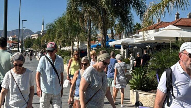 Marmaris’te kruvaziyer bereketi: Bir haftada 9 bin 400 turist geldi