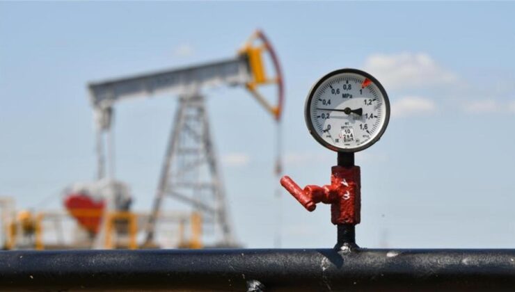 Petrol fiyatı arz endişeleriyle 111 doları aştı