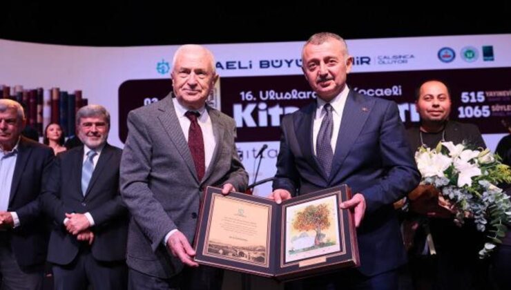 Türkiye’de sadece Kocaeli yapıyor; Ağaçlar kitap açtı