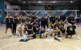 Voleybolda Konya Büyükşehir Belediyespor fırtınası!